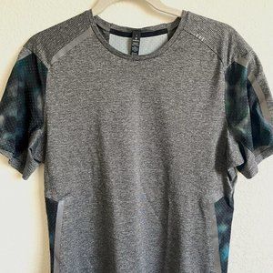 Lululemon Fast and Free T Shirt Size Small
